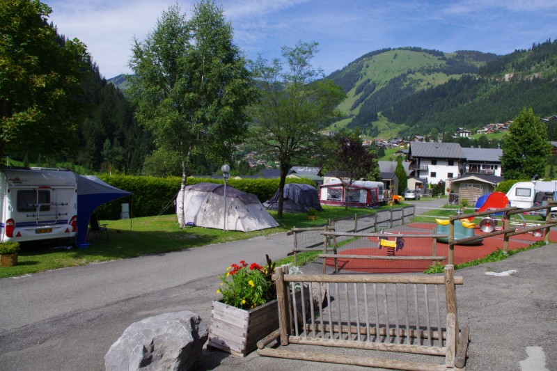 l'oustalet | hôtel de plein air | montagne en été | châtel | haute savoie | 1