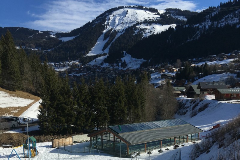 Piscine couverte et chauffée | Camping l'Oustalet | 4 étoiles | Châtel | Haute-Savoie 1