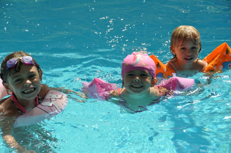 Piscine couverte et chauffée | Camping l'Oustalet | 4 étoiles | Châtel |Haute-Savoie 3