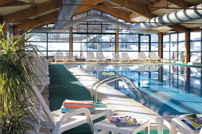 Heated indoor swimming pool | campsite l'Oustalet | 4 stars | Châtel | Haute-Savoie